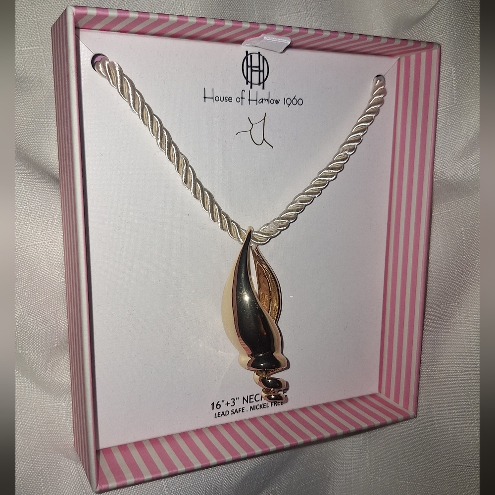 💲House of Harlow 1960 Gold Pendant Necklace